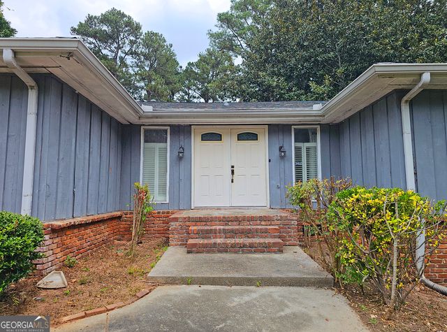 2386 Country Club Drive SE, Conyers, GA 30013