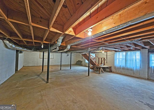 2386 Country Club Drive SE, Conyers, GA 30013