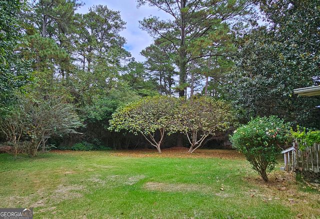 2386 Country Club Drive SE, Conyers, GA 30013