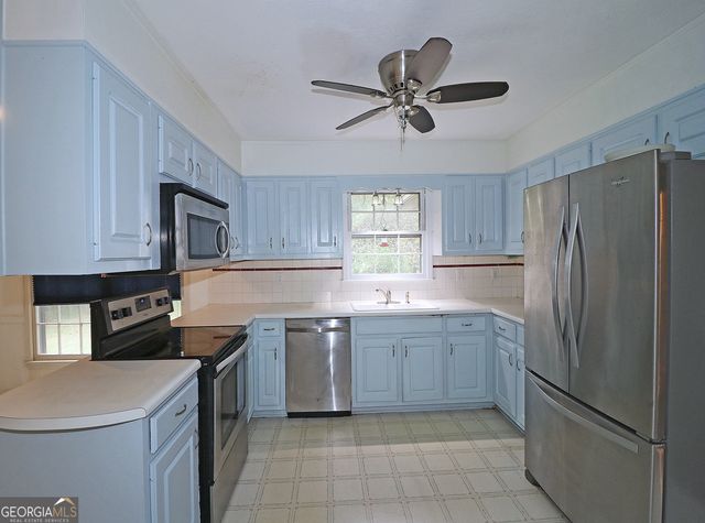 2386 Country Club Drive SE, Conyers, GA 30013