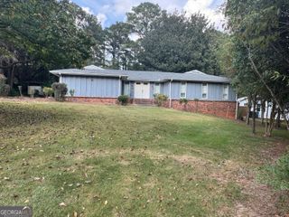 2386 Country Club Drive SE, Conyers, GA 30013