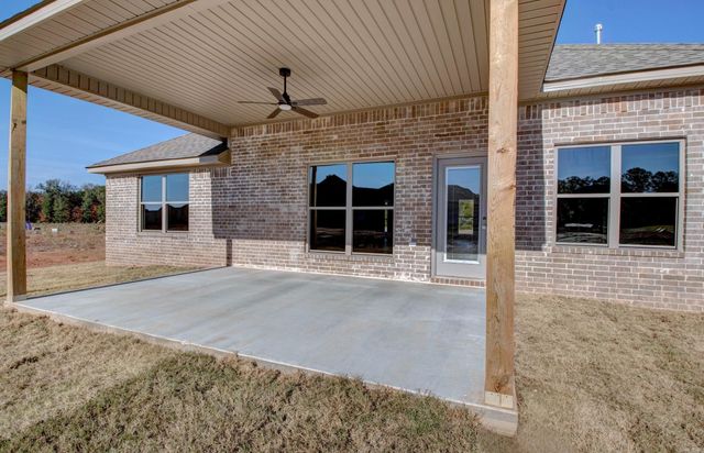 520 Corondelet Lane, Maumelle, AR 72113