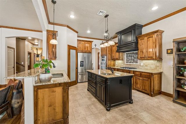 14455 Terra Vita Drive, Edmond, OK 73034