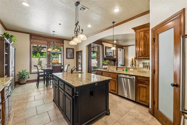 14455 Terra Vita Drive, Edmond, OK 73034