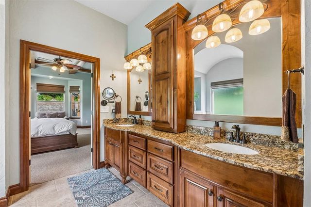 14455 Terra Vita Drive, Edmond, OK 73034