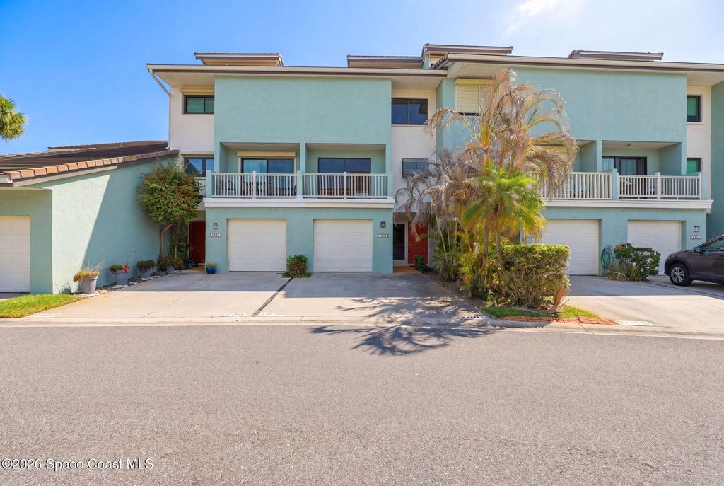 2085 Seawind Court, Indialantic, FL 32903
