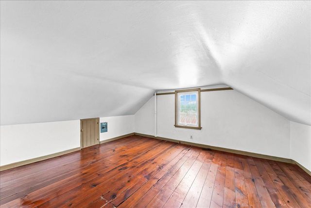742 OLD WILMINGTON RD, Coatesville, PA 19320