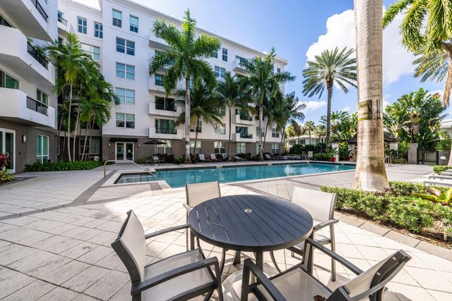 2401 NE 65th Street 310, Fort Lauderdale, FL 33308