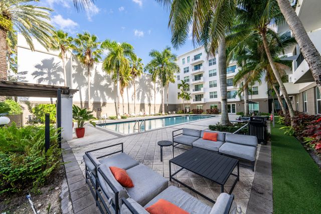 2401 NE 65th Street 310, Fort Lauderdale, FL 33308