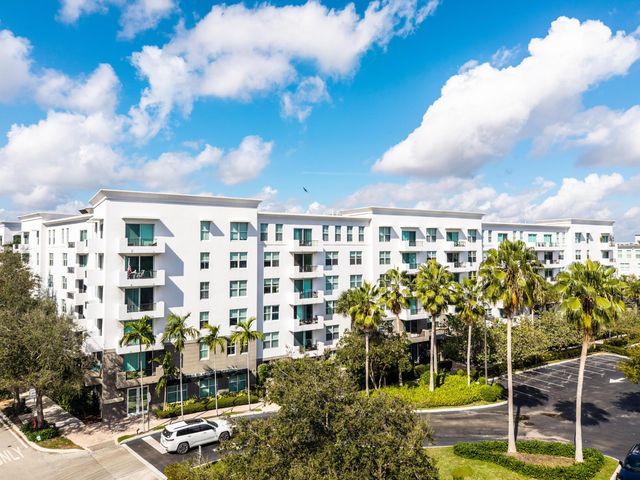 2401 NE 65th Street 310, Fort Lauderdale, FL 33308