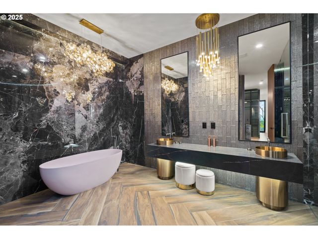 530 Ne PROVINCE Dr, Camas, WA 98607