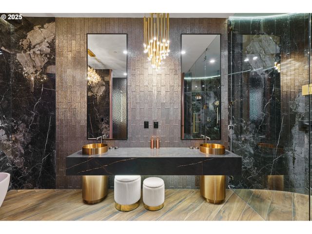 530 Ne PROVINCE Dr, Camas, WA 98607