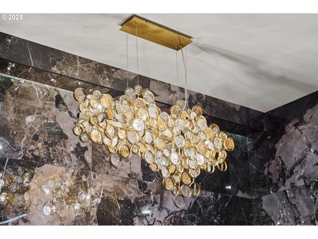 530 Ne PROVINCE Dr, Camas, WA 98607