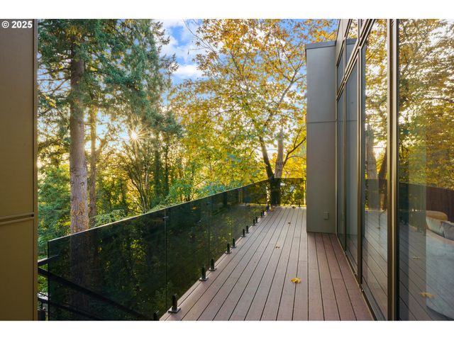 530 Ne PROVINCE Dr, Camas, WA 98607