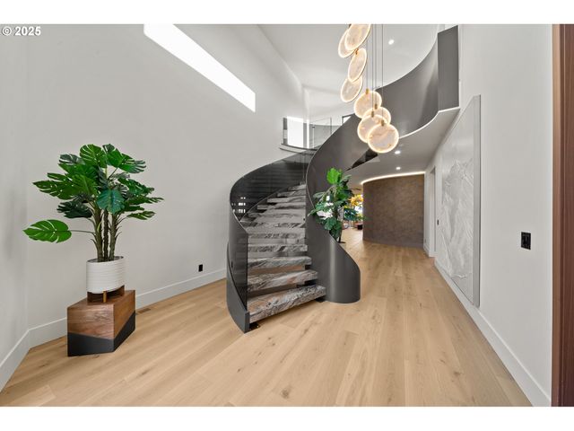 530 Ne PROVINCE Dr, Camas, WA 98607