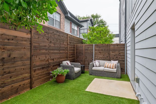 2118 N Carroll Avenue 103, Dallas, TX 75204