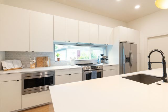 2118 N Carroll Avenue 103, Dallas, TX 75204