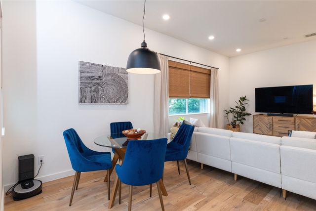 2118 N Carroll Avenue 103, Dallas, TX 75204