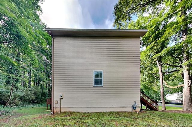 32 Sharon Place, Douglasville, GA 30134