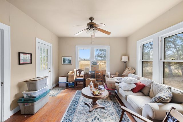 11915 FM 86, Lockhart, TX 78644