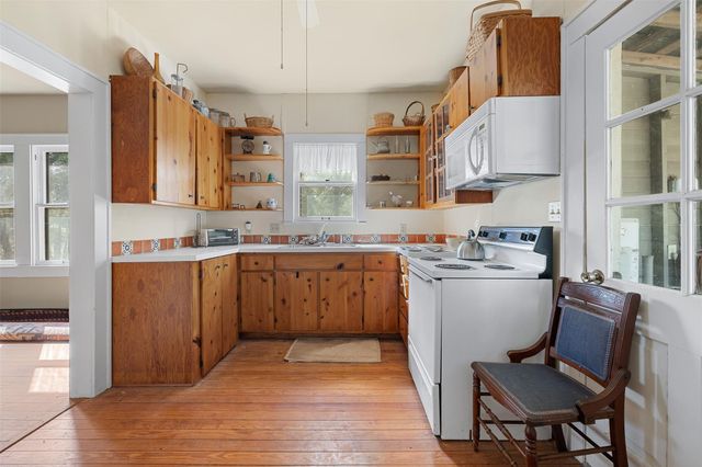 11915 FM 86, Lockhart, TX 78644