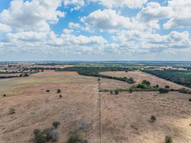 11915 FM 86, Lockhart, TX 78644