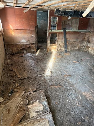 3255 Hogarth Street, Detroit, MI 48206