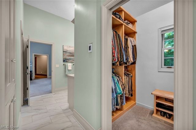 10360 Sawmill Drive, Chardon, OH 44024