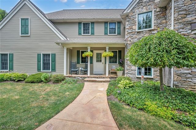 10360 Sawmill Drive, Chardon, OH 44024