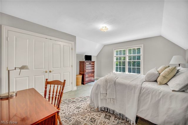 10360 Sawmill Drive, Chardon, OH 44024