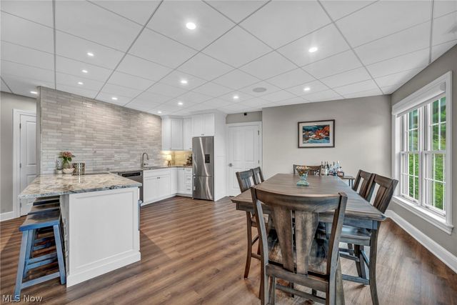 10360 Sawmill Drive, Chardon, OH 44024