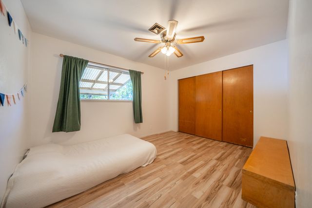 5802 Mountain View Drive, Redding, CA 96003