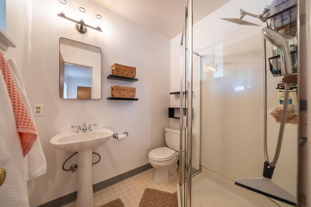 5802 Mountain View Drive, Redding, CA 96003