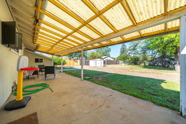 5802 Mountain View Drive, Redding, CA 96003