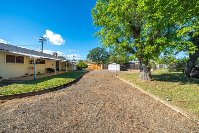 5802 Mountain View Drive, Redding, CA 96003