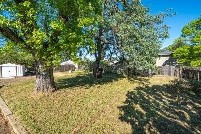 5802 Mountain View Drive, Redding, CA 96003