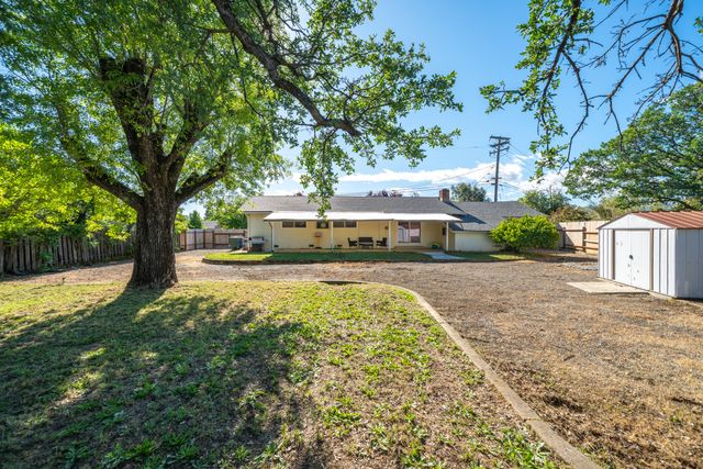 5802 Mountain View Drive, Redding, CA 96003