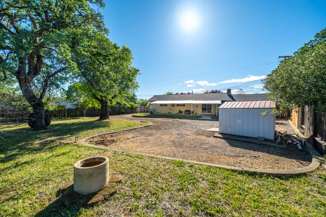 5802 Mountain View Drive, Redding, CA 96003