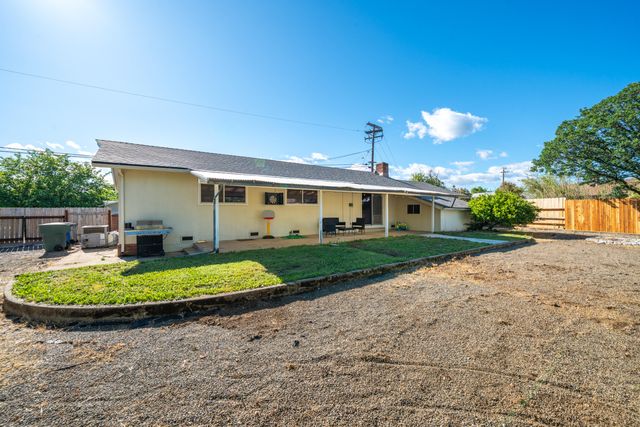 5802 Mountain View Drive, Redding, CA 96003