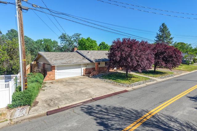 5802 Mountain View Drive, Redding, CA 96003