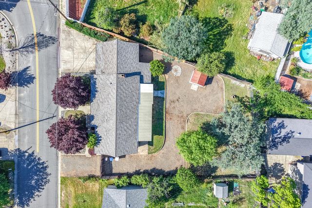 5802 Mountain View Drive, Redding, CA 96003