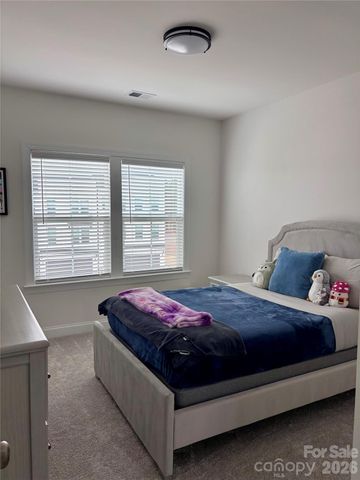 2140 Barrowcliffe Drive NW, Concord, NC 28027