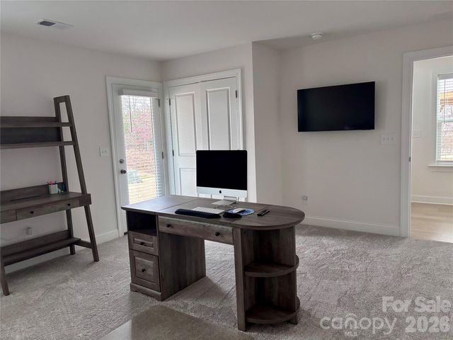 2140 Barrowcliffe Drive NW, Concord, NC 28027