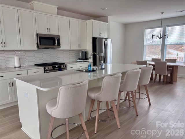 2140 Barrowcliffe Drive NW, Concord, NC 28027