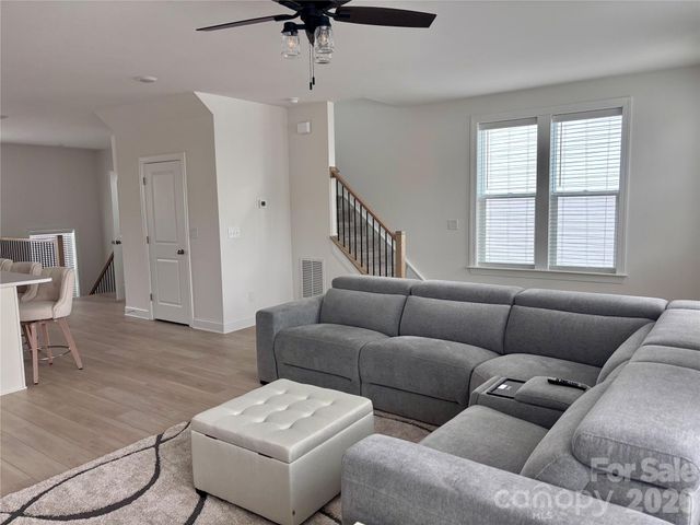 2140 Barrowcliffe Drive NW, Concord, NC 28027