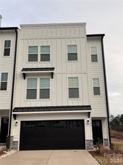 2140 Barrowcliffe Drive NW, Concord, NC 28027