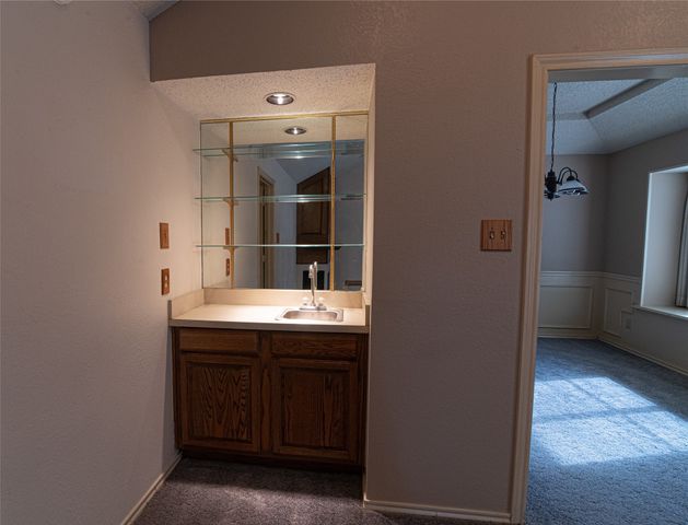 2028 Falcon Ridge Drive B, Carrollton, TX 75010