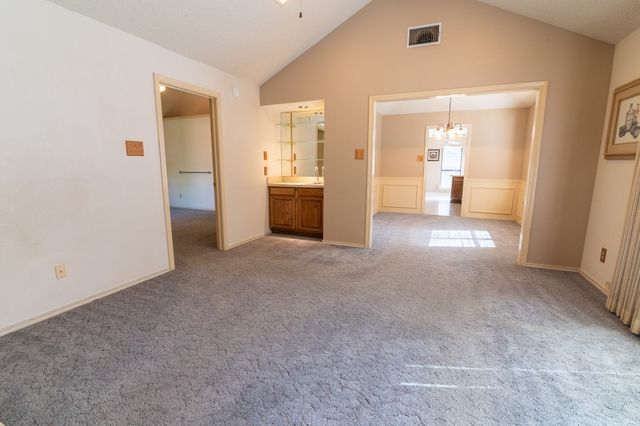 2028 Falcon Ridge Drive B, Carrollton, TX 75010