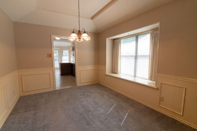 2028 Falcon Ridge Drive B, Carrollton, TX 75010