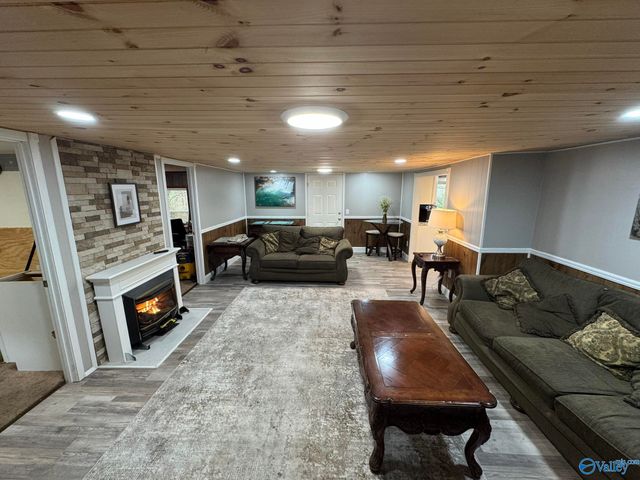 3180 Shady Grove Road, Boaz, AL 35956